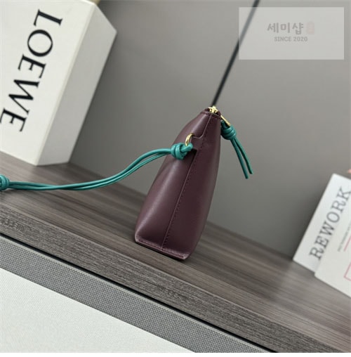 Loewe 로에베 샤이니 나파 파우치 클러치백 Bag 5번 이미지