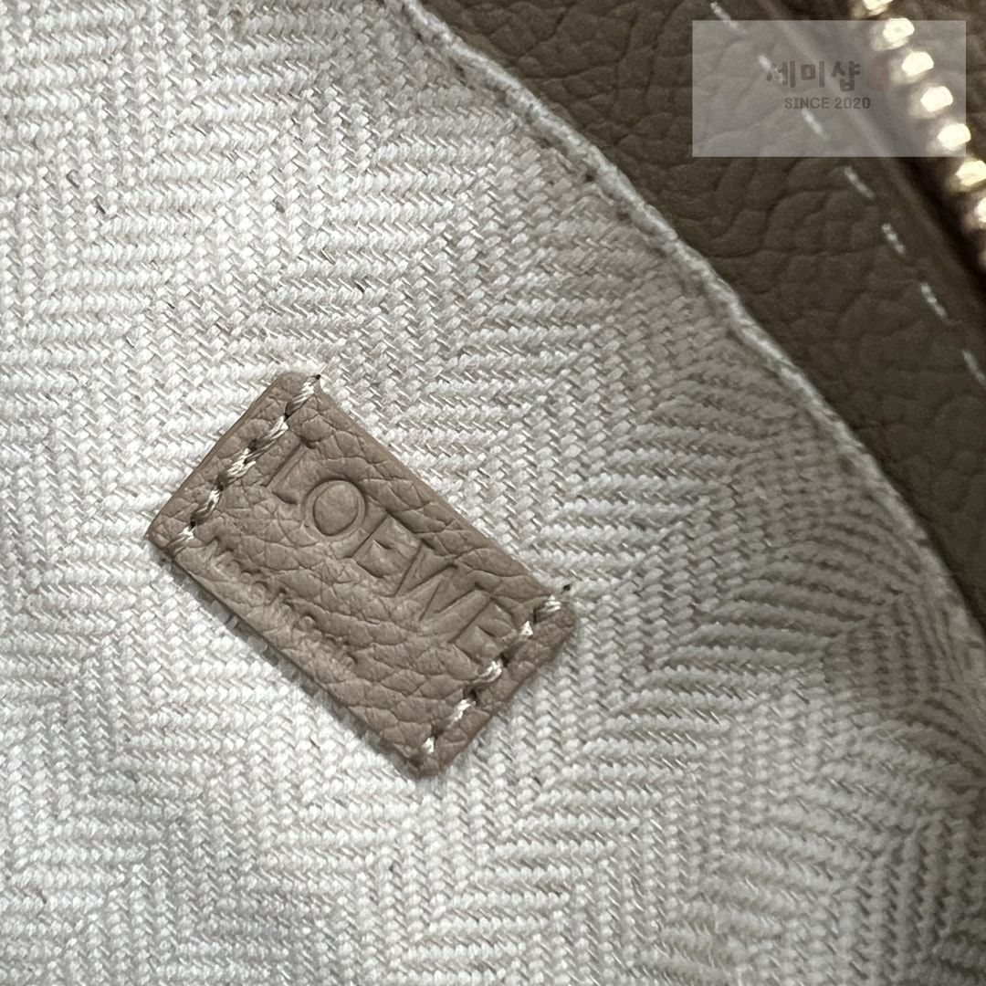 Loewe 로에베 소프트 그레인 카프스킨 미니 퍼즐 백 18*12.5*8CM Bag 5번 이미지