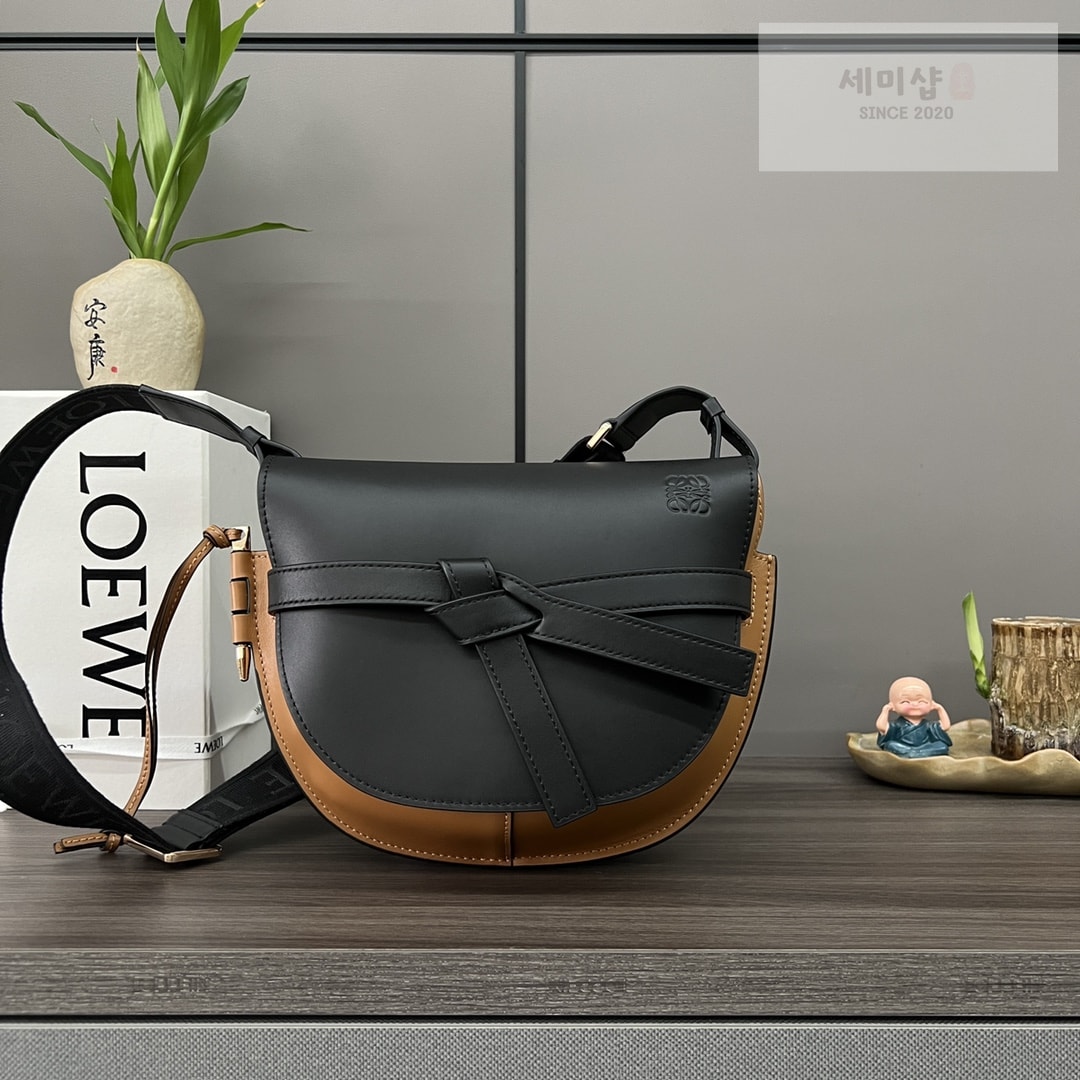 Loewe 로에베 소프트 카프스킨 & 자카드 스몰 게이트 백 20*19*11.5CM Bag 4번 이미지