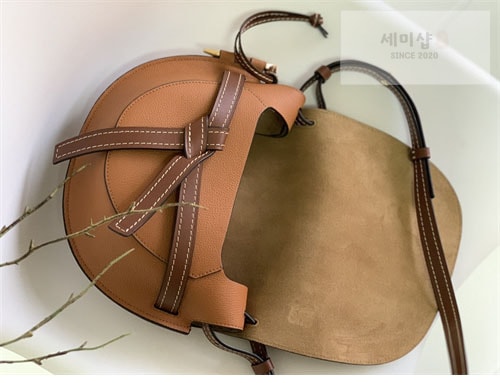Loewe 로에베 스몰 게이트백 Bag 3번 이미지