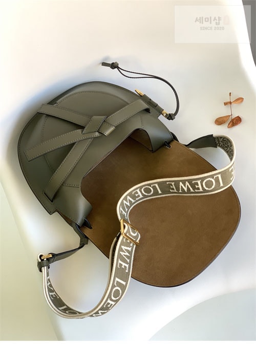 Loewe 로에베 스몰 게이트백 Bag 17번 이미지