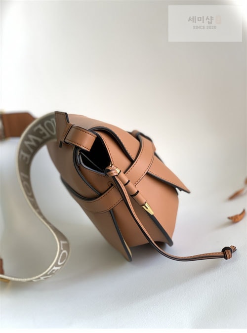Loewe 로에베 스몰 게이트백 Bag 18번 이미지