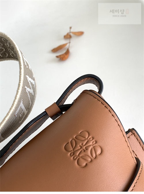 Loewe 로에베 스몰 게이트백 Bag 5번 이미지