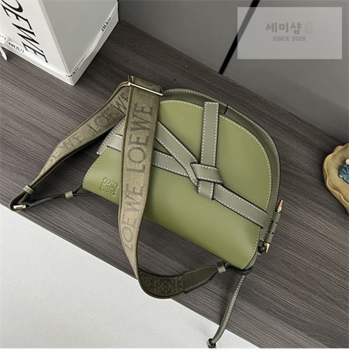 Loewe 로에베 스몰 게이트백 Bag 19번 이미지