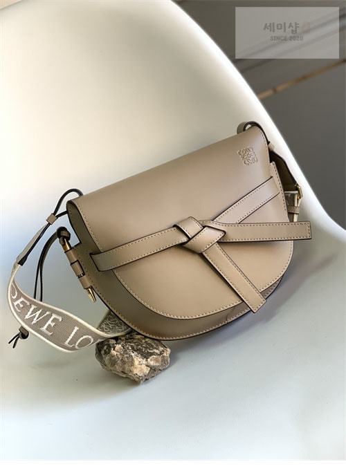 Loewe 로에베 스몰 게이트백 Bag 30번 이미지