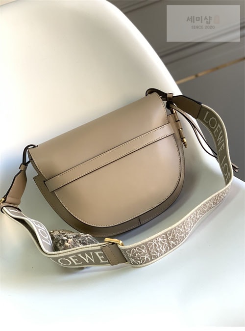 Loewe 로에베 스몰 게이트백 Bag 32번 이미지