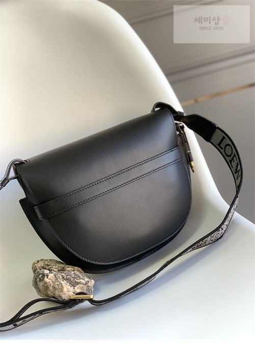 Loewe 로에베 스몰 게이트백 Bag 3번 이미지