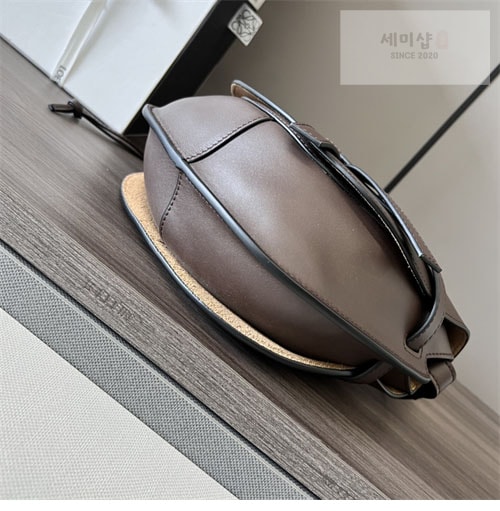 Loewe 로에베 스몰 게이트백 Bag 6번 이미지