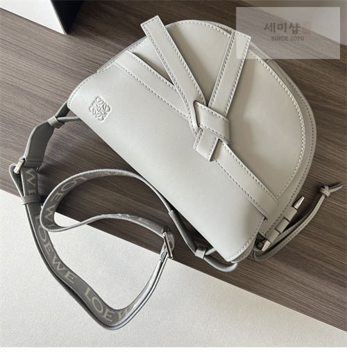 Loewe 로에베 스몰 게이트백 Bag 11번 이미지