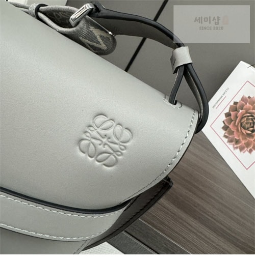 Loewe 로에베 스몰 게이트백 Bag 17번 이미지