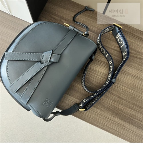 Loewe 로에베 스몰 게이트백 Bag 36번 이미지