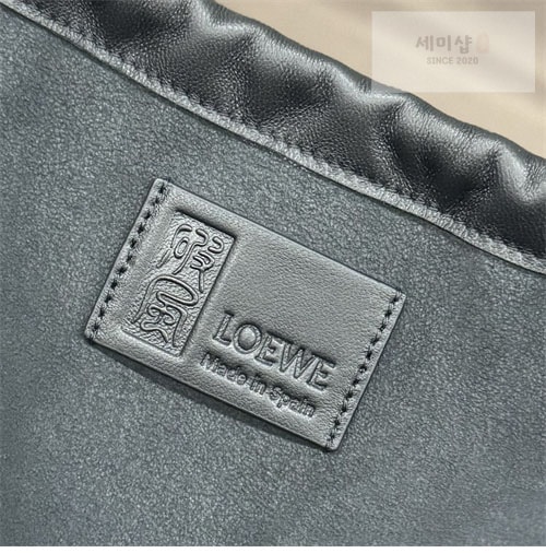 Loewe 로에베 인터레이스 호보백 2컬러 Bag 18번 이미지