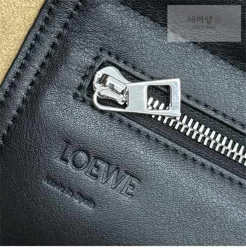 Loewe 로에베 카프스킨 플라멩코 사첼 메신저 크로스백 Bag 25번 이미지