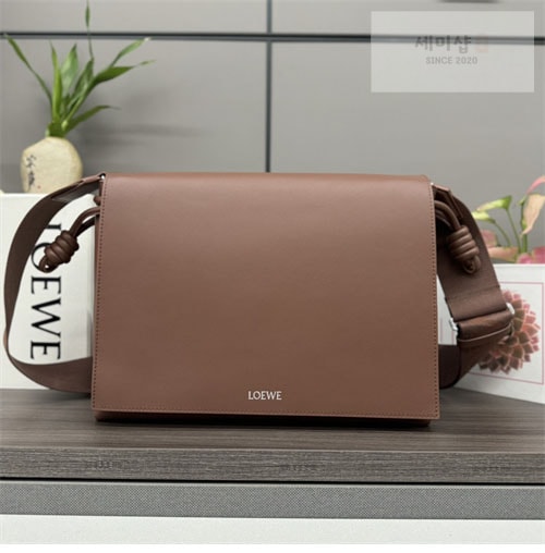 Loewe 로에베 카프스킨 플라멩코 사첼 메신저 크로스백 Bag 5번 이미지
