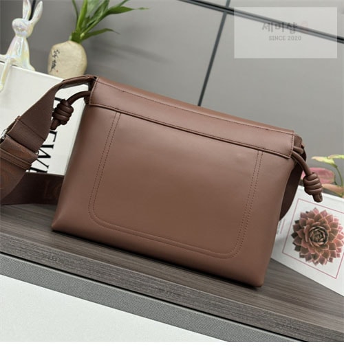 Loewe 로에베 카프스킨 플라멩코 사첼 메신저 크로스백 Bag 2번 이미지
