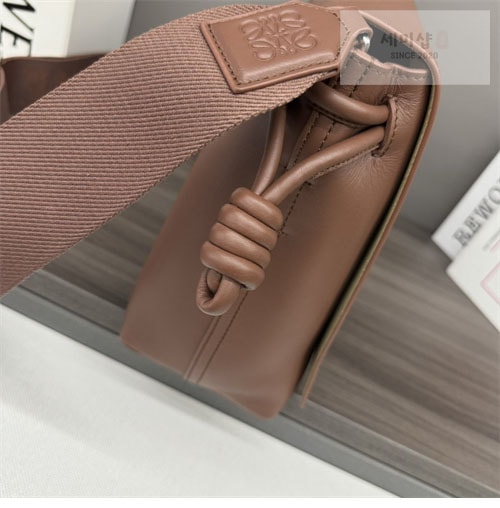 Loewe 로에베 카프스킨 플라멩코 사첼 메신저 크로스백 Bag 30번 이미지