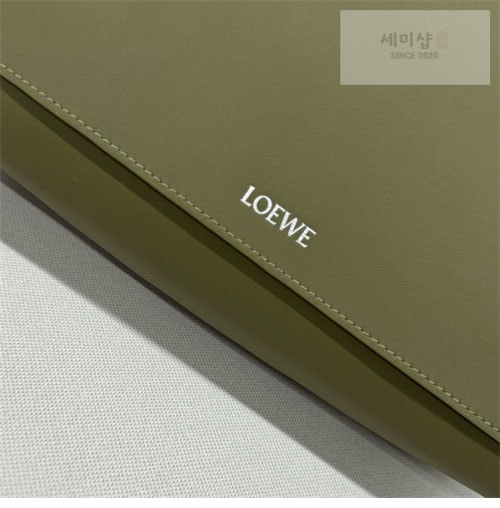 Loewe 로에베 카프스킨 플라멩코 사첼 메신저 크로스백 Bag 31번 이미지