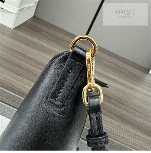 Loewe 로에베 퍼즐 폴드 파우치 클러치백 Bag 37번 이미지
