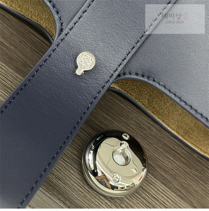 Loewe 로에베 페블 미니 버킷백 Bag 1번 이미지