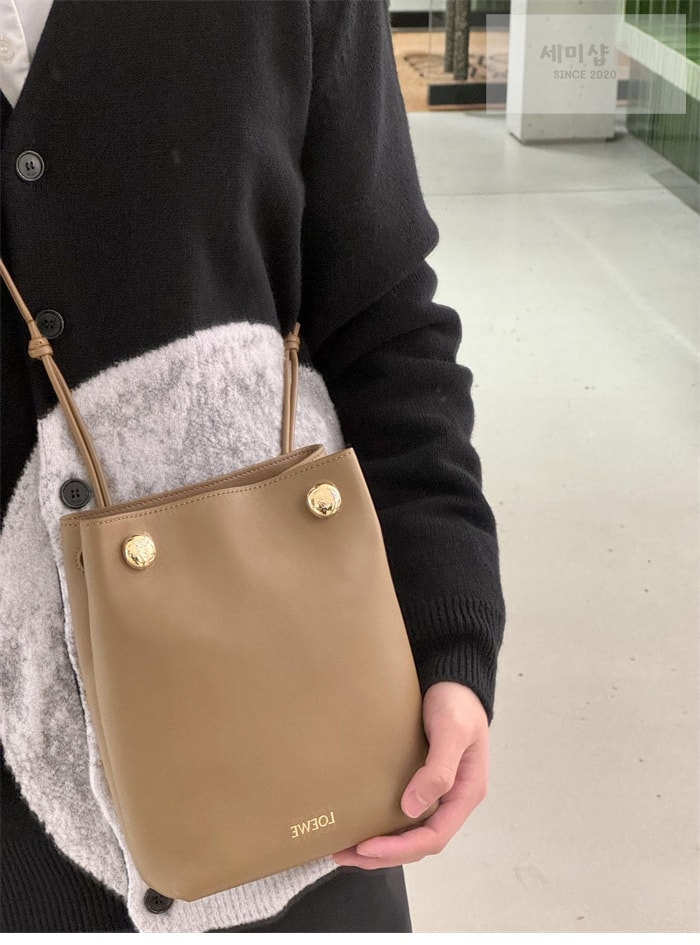 Loewe 로에베 페블 버킷백 Bag 12번 이미지