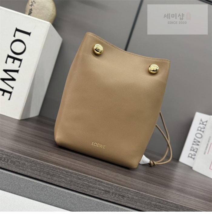Loewe 로에베 페블 버킷백 Bag 6번 이미지