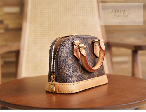 Louis Vuitton 루이비통 나노 알마 모노그램 숄더백 M82717 모노그램 Bag 6번 이미지