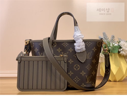 Louis Vuitton 루이비통 네버풀 반둘리에 인사이드 아웃 BB " 4 Color " 핑크 Bag 4번 이미지