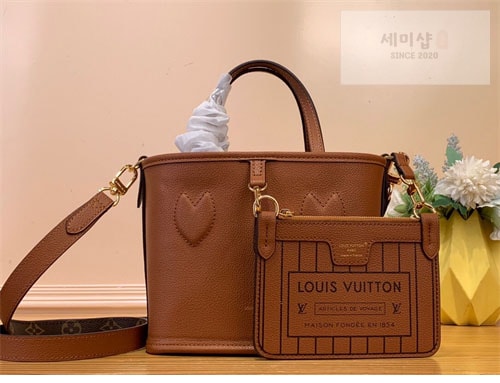 Louis Vuitton 루이비통 네버풀 반둘리에 인사이드 아웃 BB " 4 Color " 핑크 Bag 15번 이미지