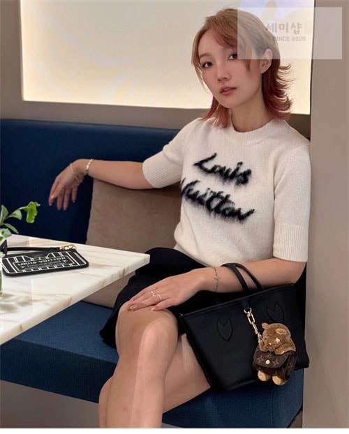Louis Vuitton 루이비통 네버풀 반둘리에 인사이드 아웃 BB " 4 Color " 핑크 Bag 25번 이미지