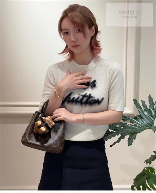 Louis Vuitton 루이비통 네버풀 반둘리에 인사이드 아웃 BB " 4 Color " 핑크 Bag 38번 이미지