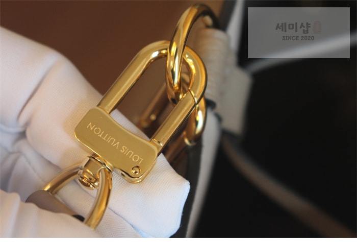 Louis Vuitton 루이비통 네오노에 MM 앙프렝뜨 모노그램 M45555 갈렛 바이컬러 Bag 4번 이미지