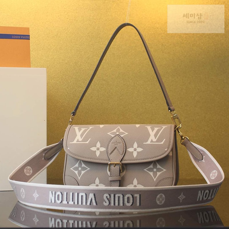 Louis Vuitton 루이비통 다이앤 앙프렝뜨 모노그램 M46583 갈렛바이컬러 Bag 8번 이미지