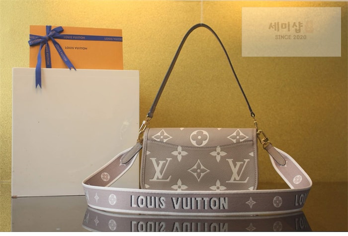 Louis Vuitton 루이비통 다이앤 앙프렝뜨 모노그램 M46583 갈렛바이컬러 Bag 7번 이미지