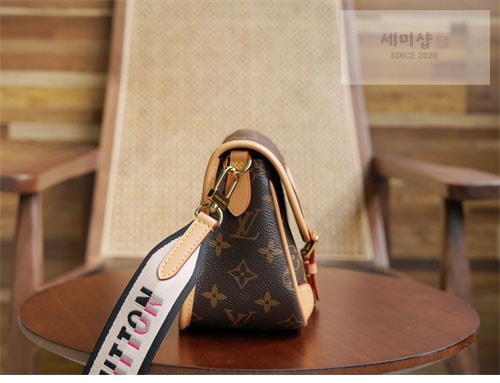 Louis Vuitton 루이비통 다이앤 PM M45985 모노그램 Bag 16번 이미지