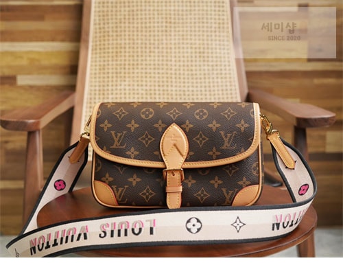 Louis Vuitton 루이비통 다이앤 PM M45985 모노그램 Bag 2번 이미지
