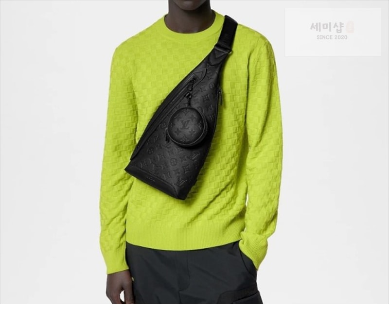 Louis Vuitton 루이비통 듀오 슬링백 쉐도우 모노그램 M21890 블랙 Bag 7번 이미지