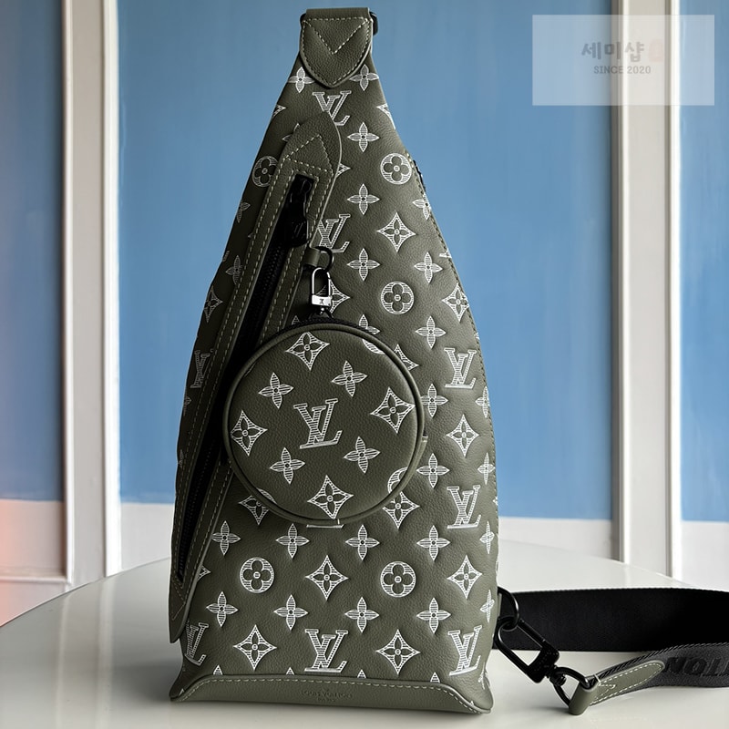 Louis Vuitton 루이비통 듀오 슬링 백 그린 쉐도우 모노그램 M12486 올리브 그린 Bag 1번 이미지