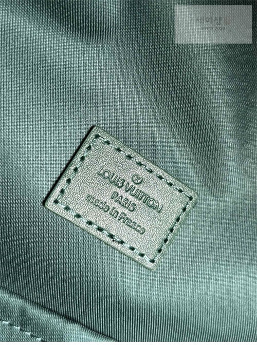 Louis Vuitton 루이비통 디스커버리 모노그램 백팩 M12780 그린 Bag 10번 이미지