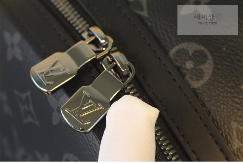 Louis Vuitton 루이비통 디스커버리 백팩 PM 이클립스 모노그램 M22558 이클립스 모노그램 Bag 1번 이미지