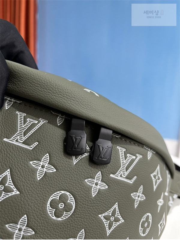 Louis Vuitton 루이비통 디스커버리 범백 그린 쉐도우 모노그램 M12508 올리브 그린 Bag 9번 이미지