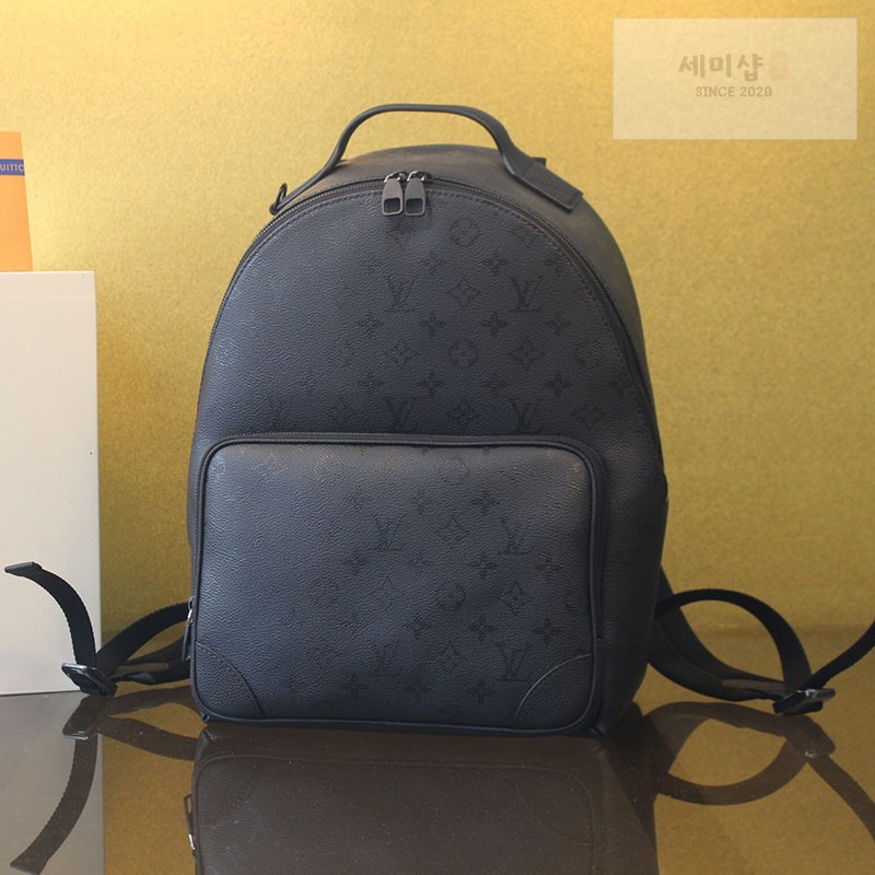 Louis Vuitton 루이비통 디스커버리 카고 백팩 모노그램 미드나잇 M26765 모노그램 미드나잇 Bag 1번 이미지