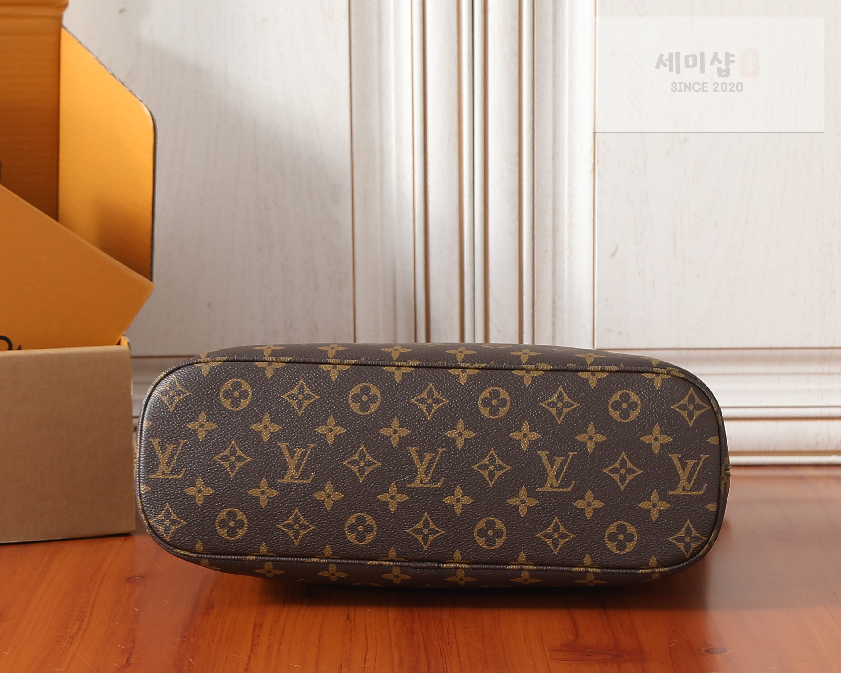 루이비통 루이비통 라인업 호보백 레플리카 4번 이미지 - Bag | 세미샵 레플리카 사이트