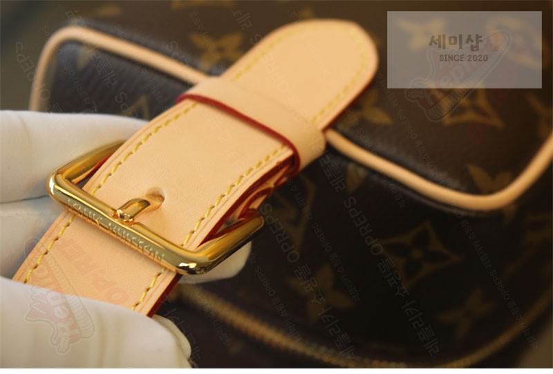 Louis Vuitton 루이비통 락커 돕 키트 모노그램 캔버스 M83112 모노그램 캔버스 Bag 7번 이미지