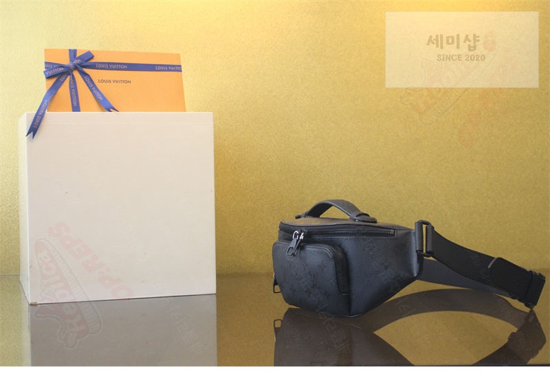 Louis Vuitton 루이비통 러시 범백 모노그램 미드나잇 M26763 미드나잇 모노그램 Bag 2번 이미지