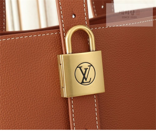 Louis Vuitton 루이비통 로우 키 카바스 M25343 " 3 Color " 꼬냑 Bag 25번 이미지