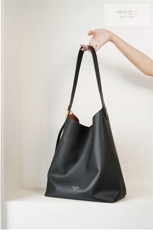 Louis Vuitton 루이비통 로우 키 호보 MM M24856 블랙 Bag 7번 이미지