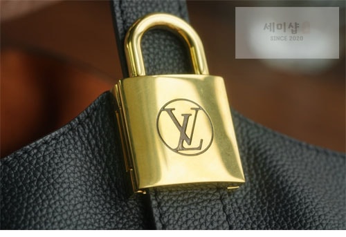 Louis Vuitton 루이비통 로우 키 호보 PM M25352 블랙 Bag 11번 이미지