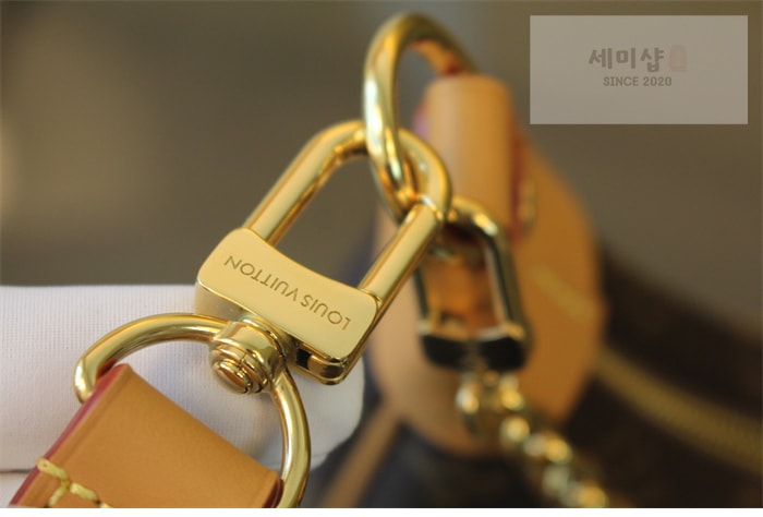 Louis Vuitton 루이비통 루프 모노그램 M81098 모노그램 Bag 8번 이미지