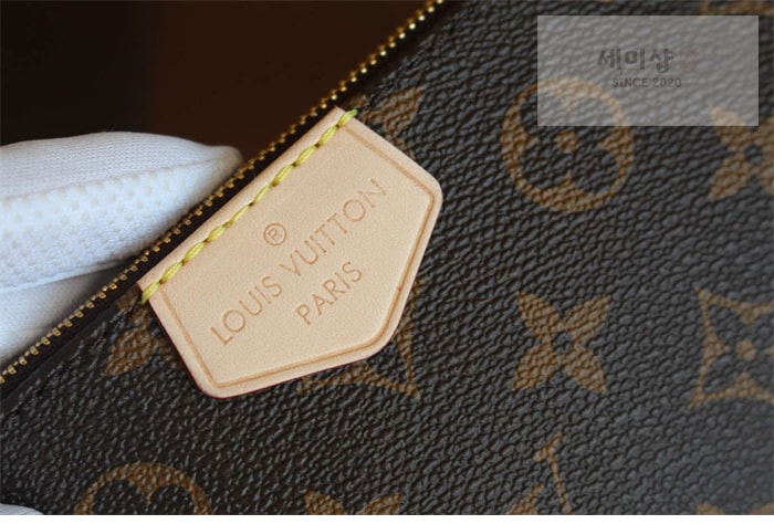 Louis Vuitton 루이비통 멀티 포쉐트 악세수아 모노그램 M44813 모노그램 Bag 11번 이미지