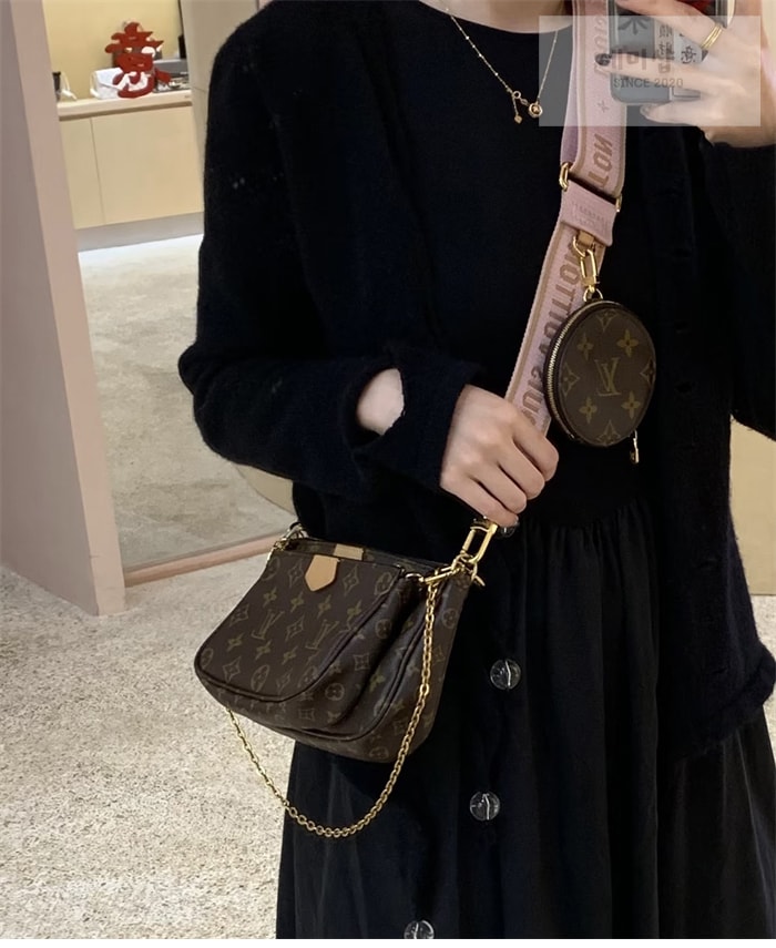 Louis Vuitton 루이비통 멀티 포쉐트 악세수아 모노그램 M44840 레플리카 8번 이미지 - Bag | 세미샵 레플리카 사이트
